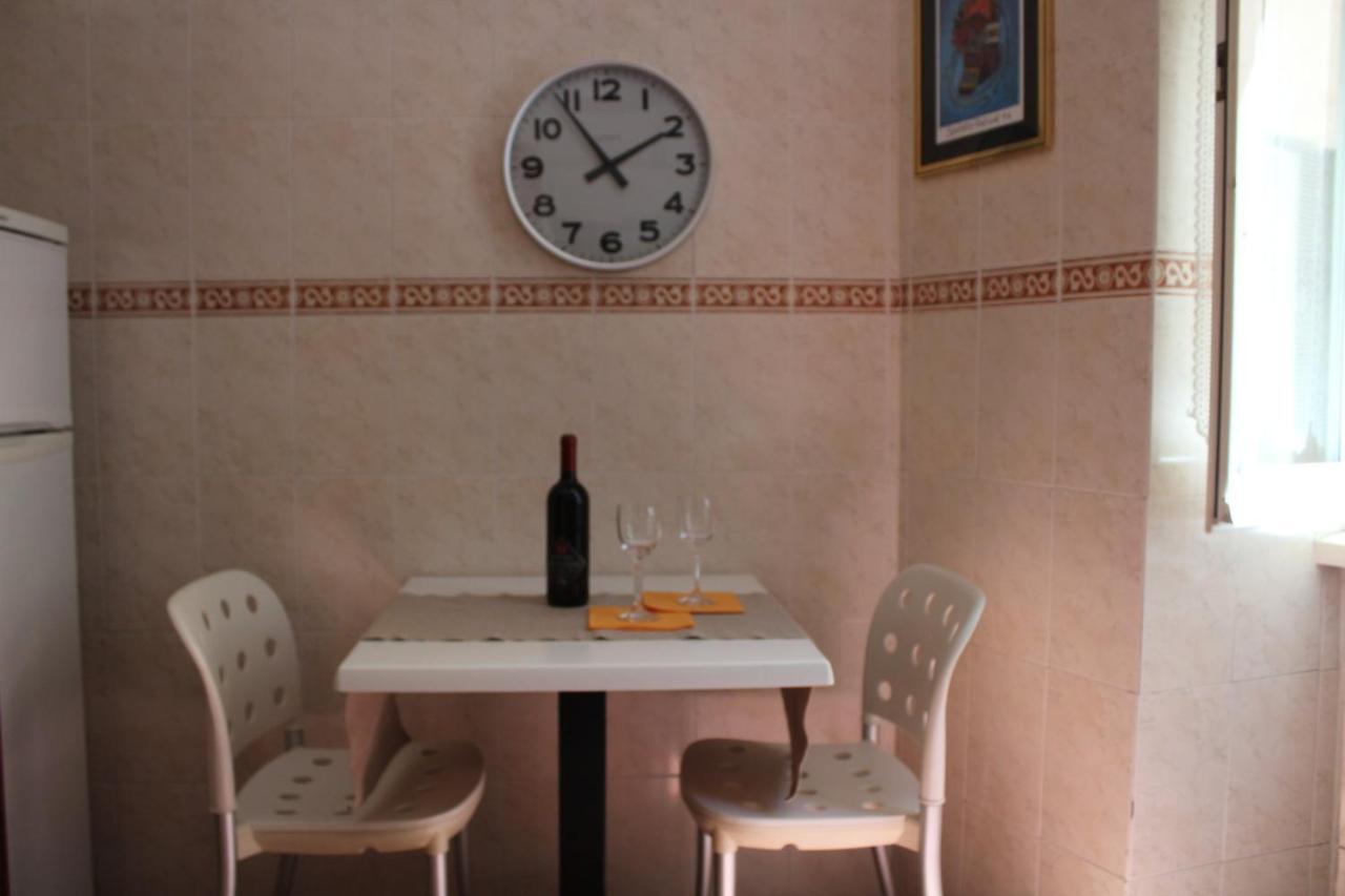 רומא Colosseum New Charming Apartment מראה חיצוני תמונה